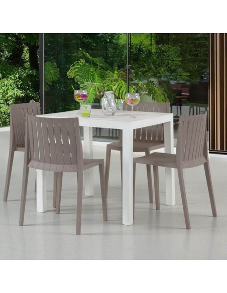 Silla Cecilia de polipropileno inyectado para terrazas