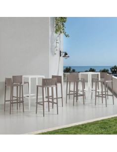 Mesa Cecilia en polipropileno 2