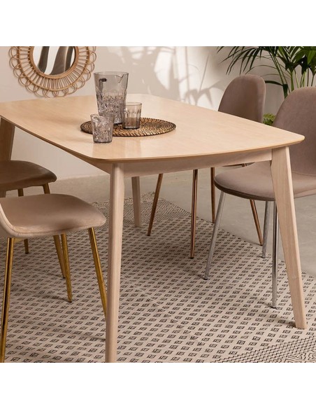 Mesa Columbano ideal para cocinas modernas